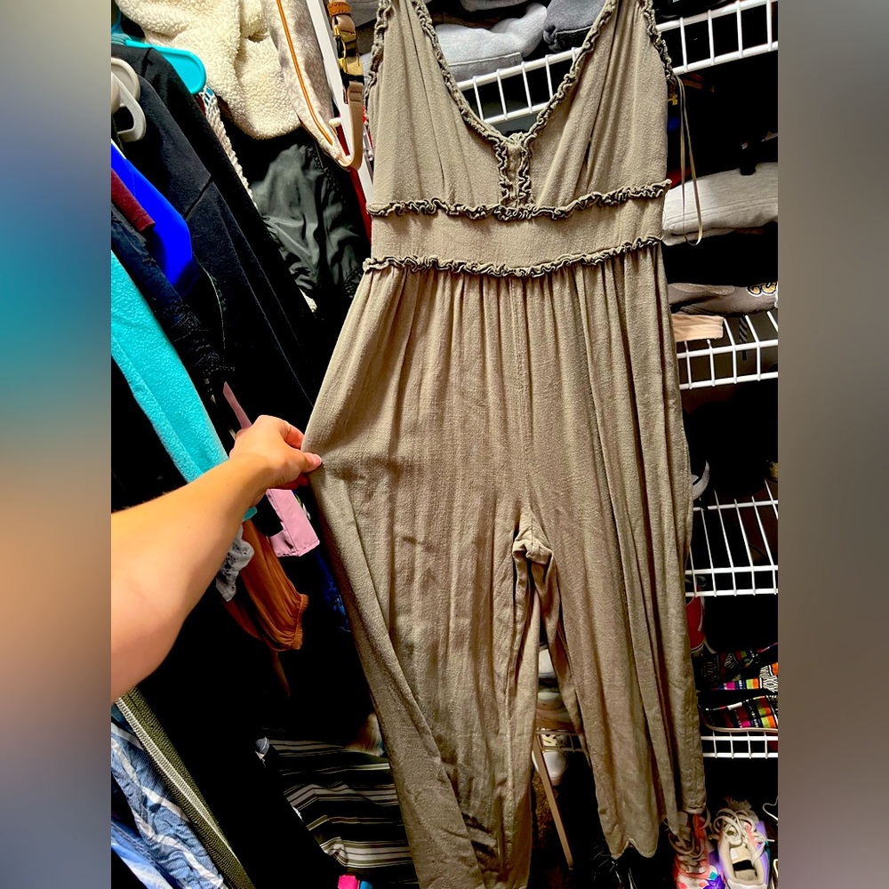 Jumpsuit I’m olive/green